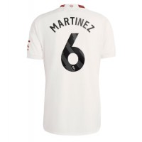 Camisa de Futebol Manchester United Lisandro Martinez #6 Equipamento Alternativo 2023-24 Manga Curta